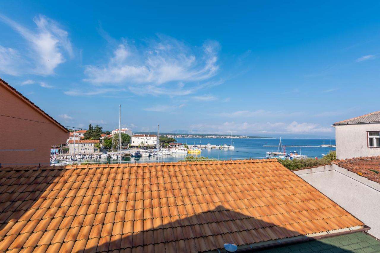 Apartments Vila Dk Malinska Kültér fotó