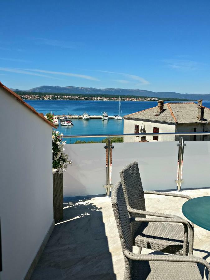 Apartments Vila Dk Malinska Kültér fotó