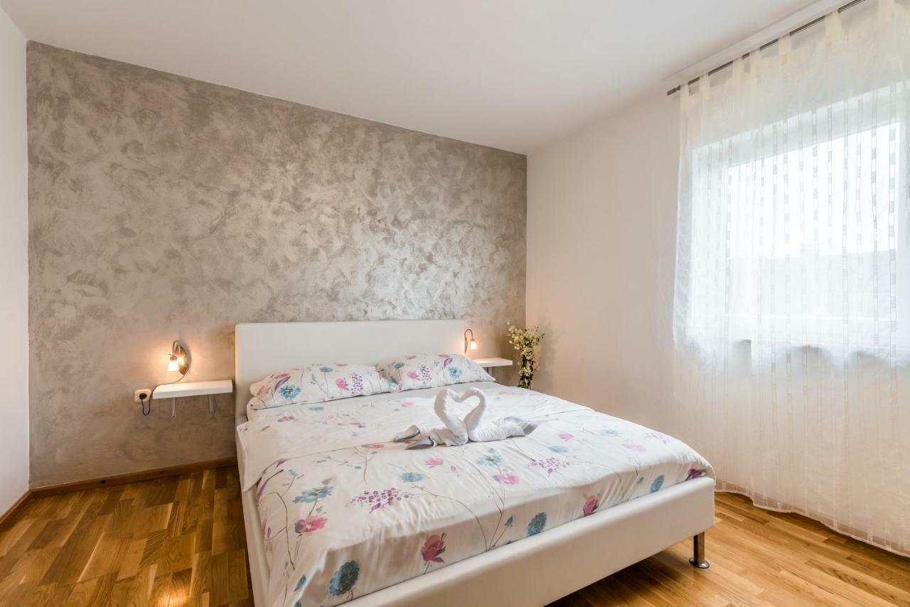 Apartments Vila Dk Malinska Kültér fotó