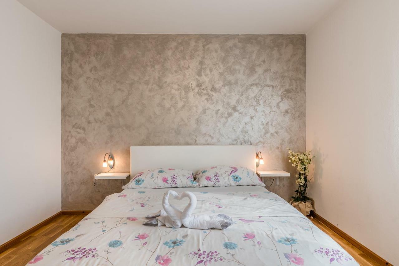 Apartments Vila Dk Malinska Kültér fotó