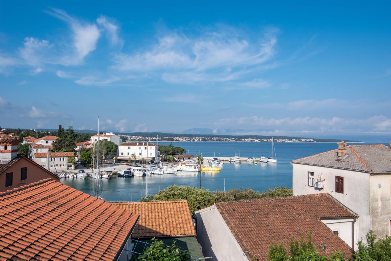 Apartments Vila Dk Malinska Kültér fotó